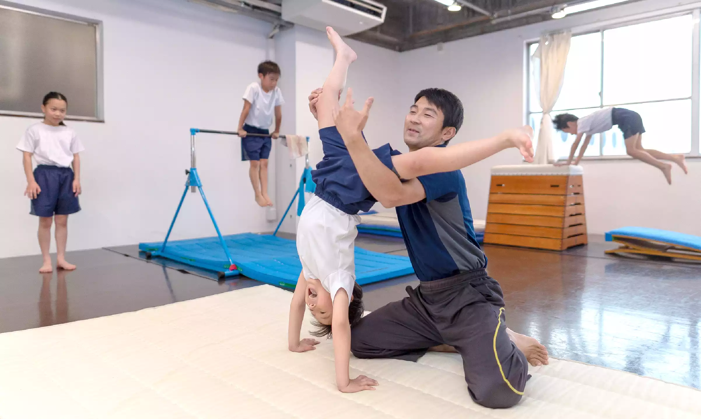 メインビジュアル2